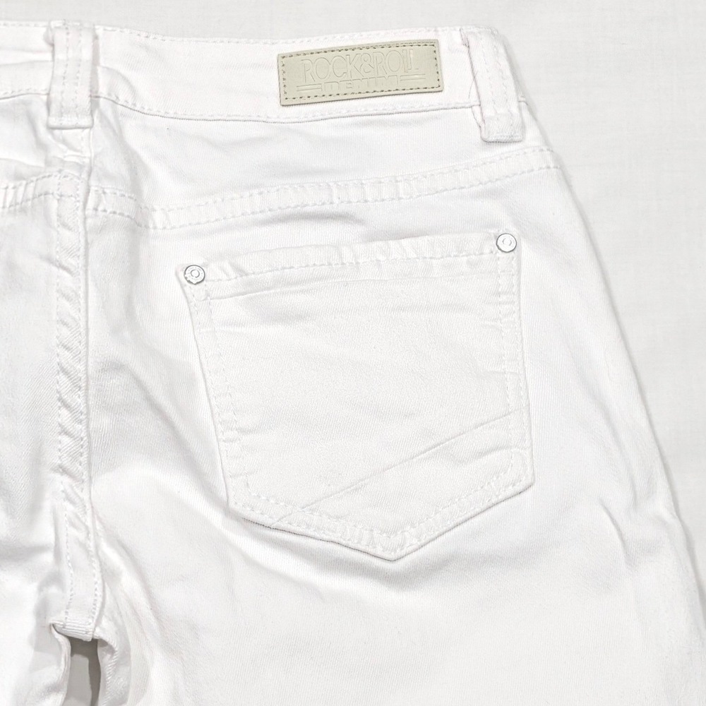 Rock & Roll Cowgirl Womens White Boot Cut Rhinestone Pocket Denim Jeans 31x33